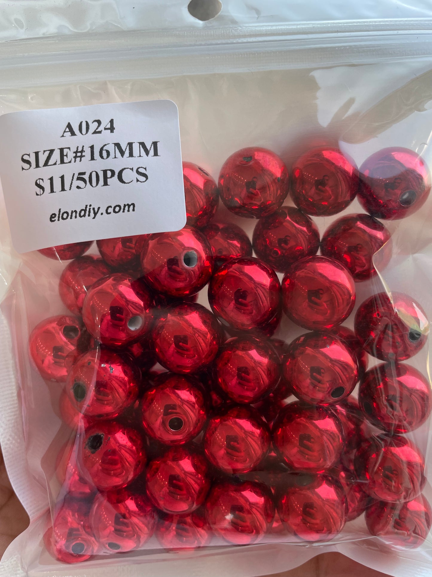 Acrylic Christmas Beads 16mm