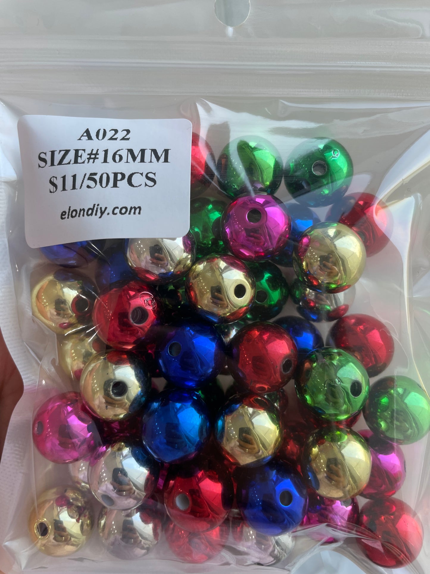 Acrylic Christmas Beads 16mm